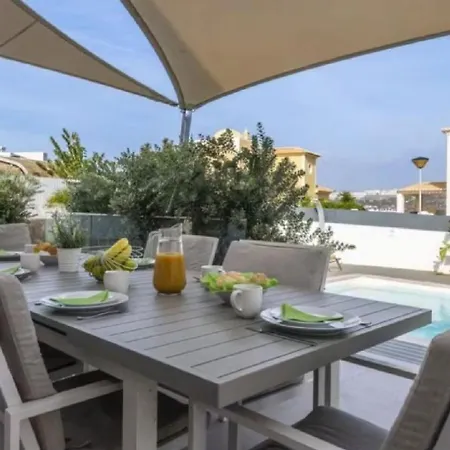 Unique Beautifully Renovated With Swimming Pool