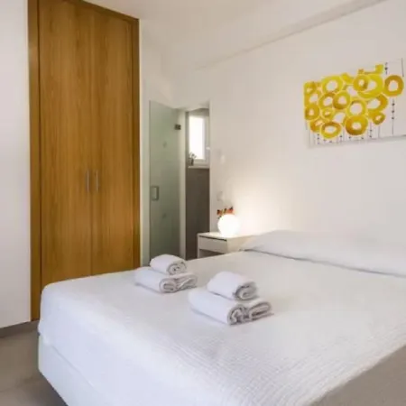 Unique Beautifully Renovated With Swimming Pool Quarteira