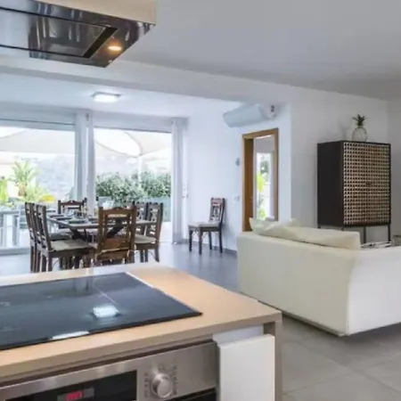 Unique Beautifully Renovated With Swimming Pool Apartment